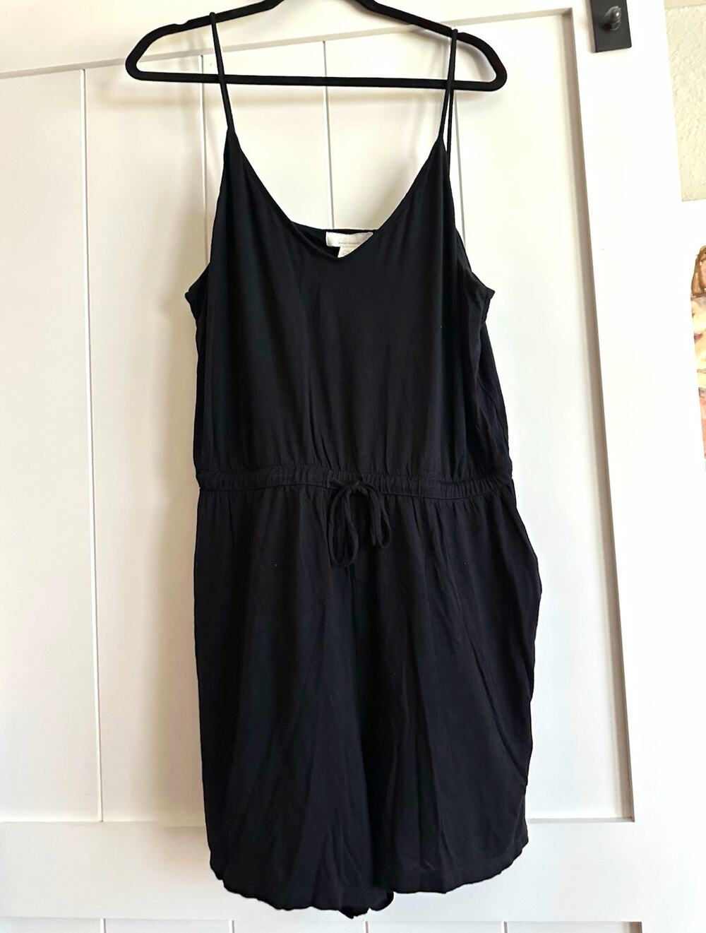 H&M Women's Black Solid Sleeveless Drawstring Romper With Pockets Size L